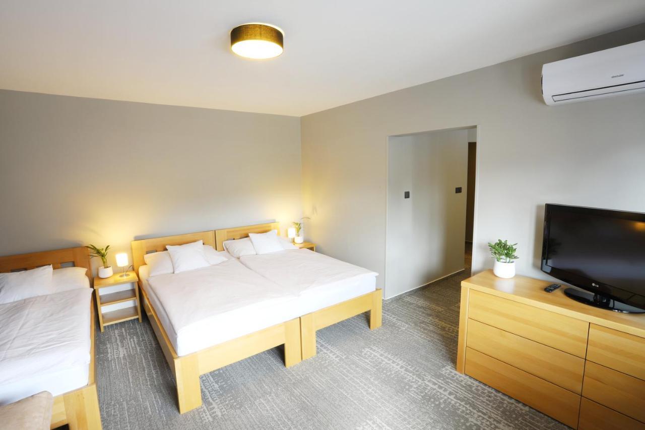 Apart Hotel Jablonec Jablonec nad Nisou Exteriör bild